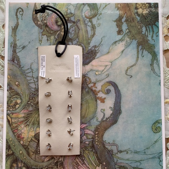 NWOT Urban Outfitters Stud Earrings, 6 pairs - Picture 5 of 5